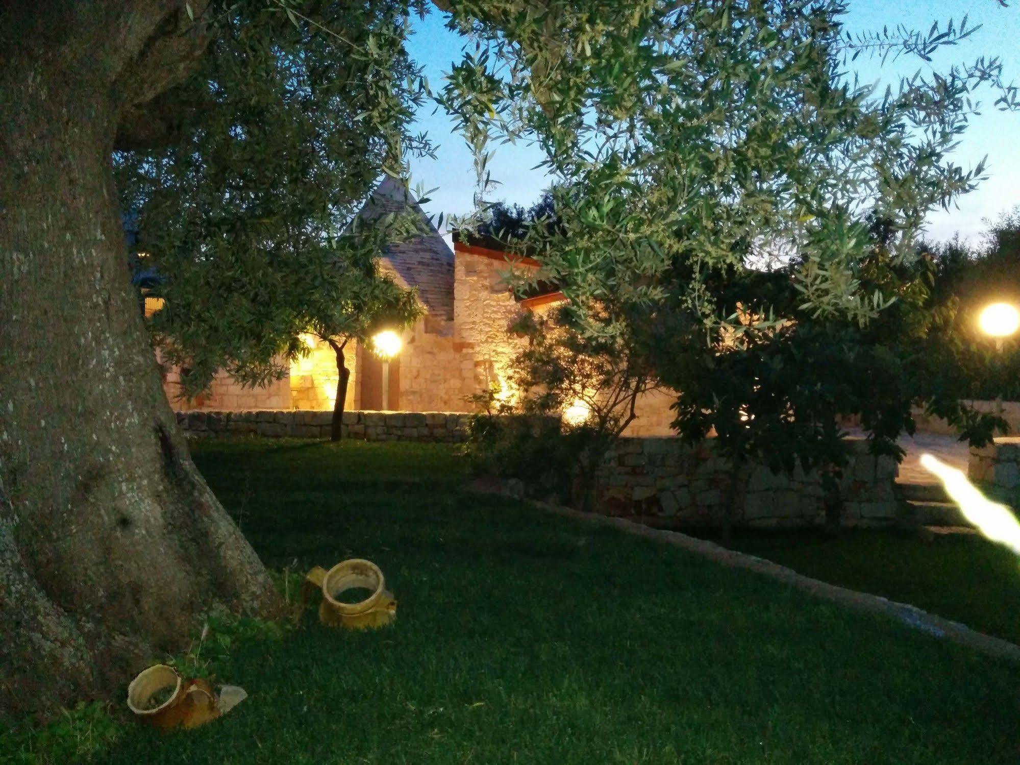 Il Giardino Degli Ulivi Bed & Breakfast Castellana Grotte Exterior foto